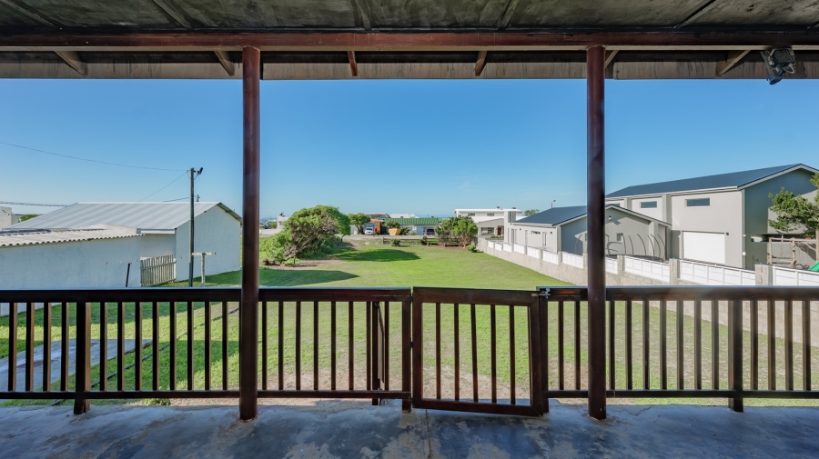 To Let 3 Bedroom Property for Rent in Agulhas Western Cape